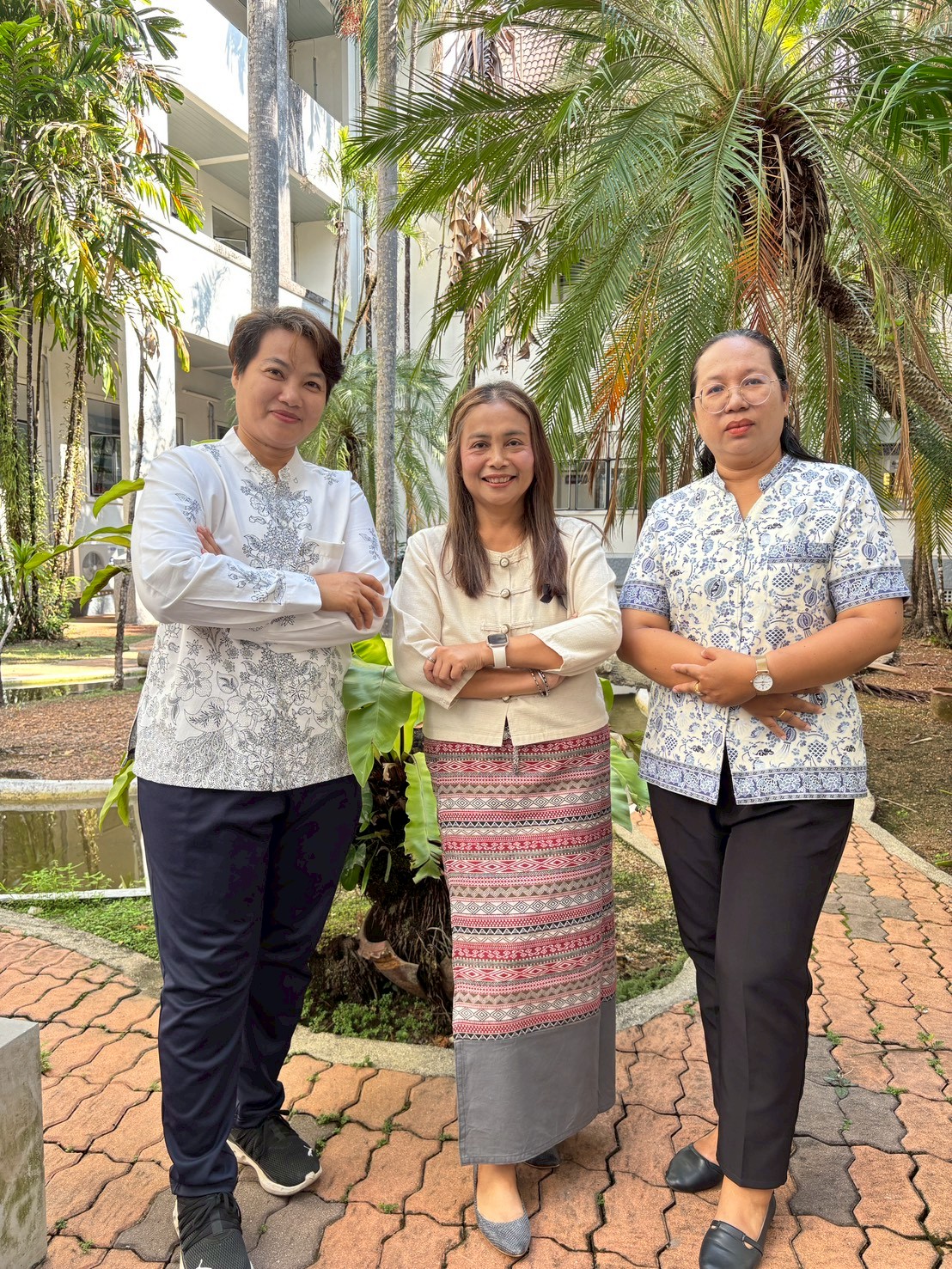 title - ส.ป.ก.สตูล ร่วมแต่งกายชุดไทยสไตล์พื้นถิ่น ภายใต้แนวคิด 